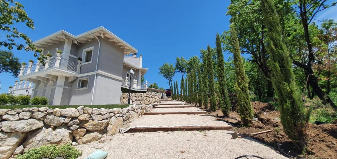 Tenuta Santo Stefano Azienda Agrituristica Santo Stefano del Sole Extérieur photo