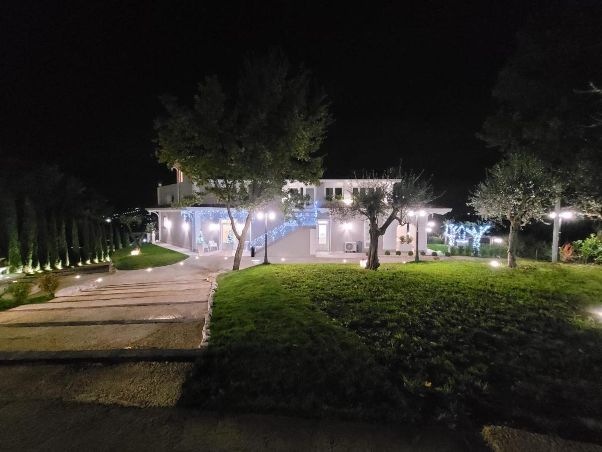 Tenuta Santo Stefano Azienda Agrituristica Santo Stefano del Sole Extérieur photo
